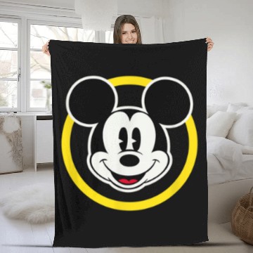 Discover Amazon Essentials Disney Smiling Mickey In Yello Baseball Tees Fleece Blankets