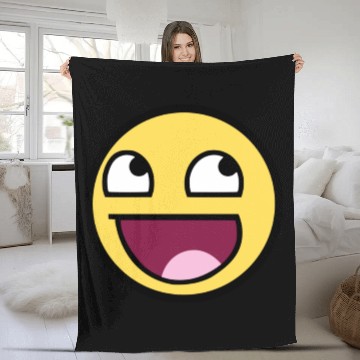 Discover Epic Smiley Face Fleece Blankets