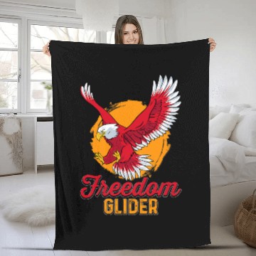 Discover Freedom Glider Funny Bald Eagle Nickname Illustration Outfit Fleece Blankets