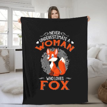 Discover Funny Woman Loves Fox Animal Gift Fleece Blankets