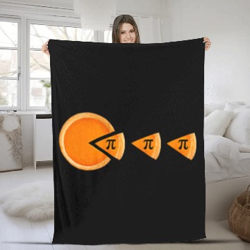 Discover Funny Happy Pi Day Retro Gamer Nerd Geek Fleece Blankets