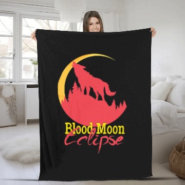 Discover Coyote Mammal Blood Moon Eclipse Howling Fleece Blankets