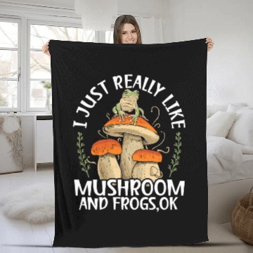 Discover Frog Pet Cottagecore Aesthetic Goblincore Frog Mushroom 6 Zip Fleece Blankets
