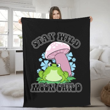 Discover Frog Pet Pastel Goth Kawaii Frog Toadstool Stay Wild Moon Child Fleece Blankets