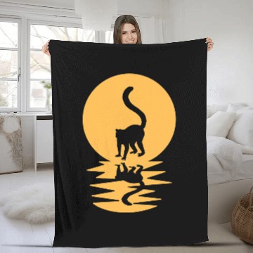 Discover Lemur Pet Great Reflective Lemur Motif Fleece Blankets