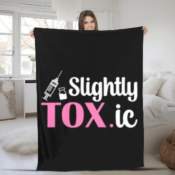 Discover nurses Job Slightly Toxic nurses Injector Aesthetic Nursing 1 Fleece Blankets