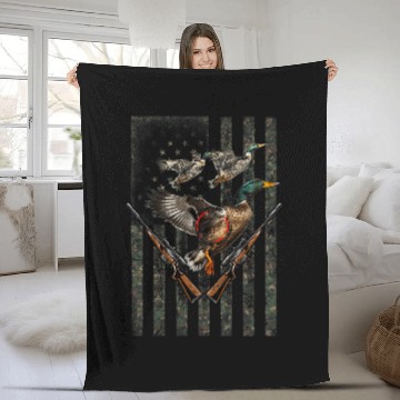Discover Duck Hunter American Flag Waterfowl Hunting Camouflage Fleece Blankets