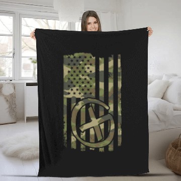Discover Hunting Cache Geocacher Geocaching USA Flag 4th July Fleece Blankets