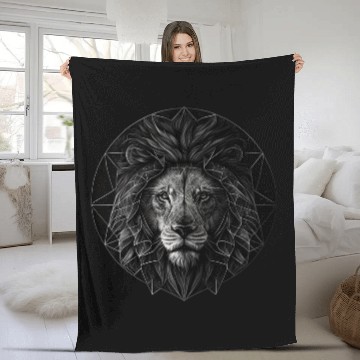 Discover Lion Pet Motif Geometric Animal Print Polygon Lion Fleece Blankets