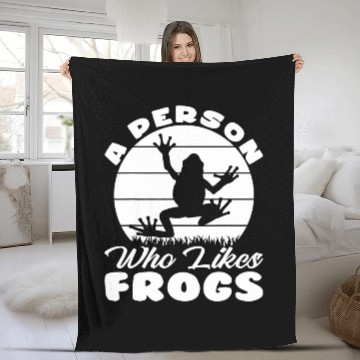 Discover A Person Who Likes Frogs I Aesthetic Frog I Toad I Frog Fleece Blankets