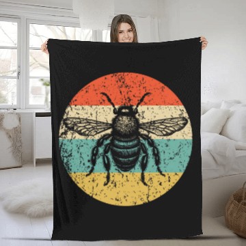 Discover Retro Honey Bee vintages Style Beekeeper Baseball Tees Fleece Blankets
