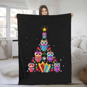 Discover Owl Pet Christmas Tree 2 Fleece Blankets