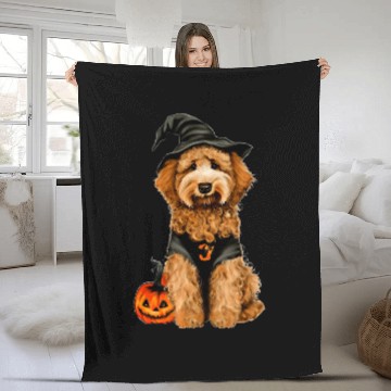 Discover Halloween Goldendoodle dressed as a witch Fleece Blankets