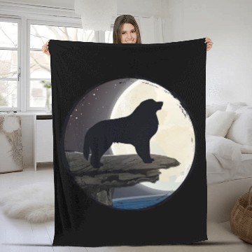 Discover Pyrenean Mountain Dog Retro 31 Fleece Blankets
