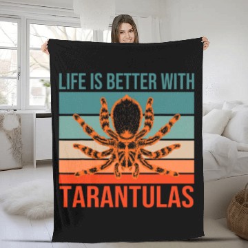 Discover Retro tarantula Design for spider lovers 2tarantulas 21 Fleece Blankets