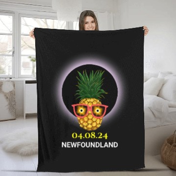 Discover Newfoundland pineapples Total Solar Eclipse 040824 Souvenir Fleece Blankets