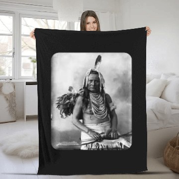 Discover Native American Indian Warrior Historic Aged Original Print Fleece Blankets