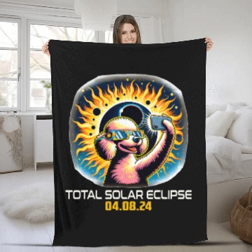 Discover Poodle Dog Taking Selfie Solar Eclipse Fleece Blankets