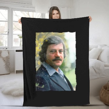 Discover TV Times Actor Oliver Reed 1978 Fleece Blankets