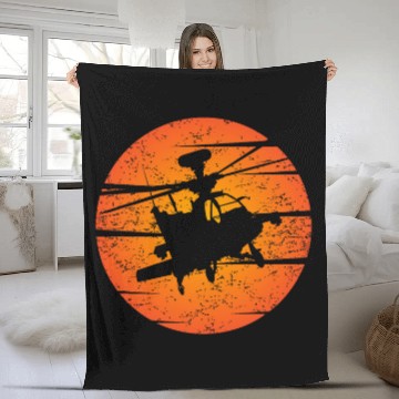 Discover Apache Helicopter Pilot vintages Desert Sunrise Helicopter Fleece Blankets