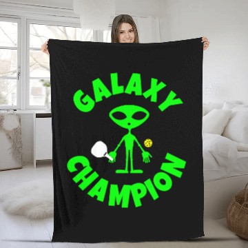 Discover Funny Alien Pickleball Player Fleece Blankets