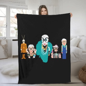 Discover Iris Apfel, RIP fashion icon clothing Fleece Blankets
