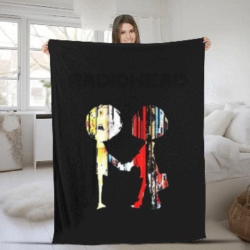 Discover Shake hands in Black Radiohead Fleece Blankets