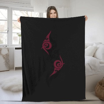 Discover Beautiful Tribal Bird, eagle. Fleece Blankets