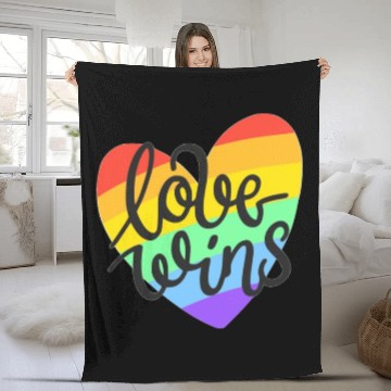 Discover Love Wins LGBT Pride Rainbow Heart CSD Fleece Blankets Fleece Blankets
