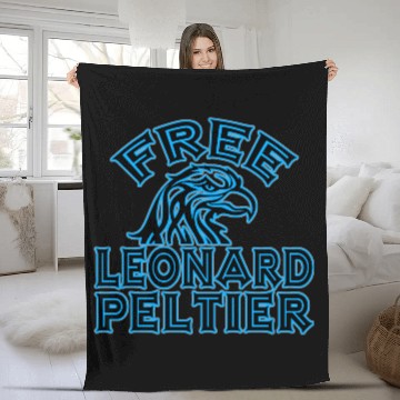 Discover FREE LEONARD PELTIER eagle natives YStone Fleece Blankets