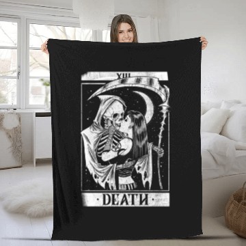 Discover Blackcraft Death the Grim Reaper Kiss Tarot Card Fleece Blankets