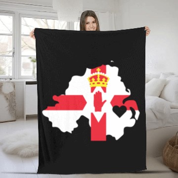 Discover Love Northern Ireland Gift Irish Pride Heart Fleece Blankets