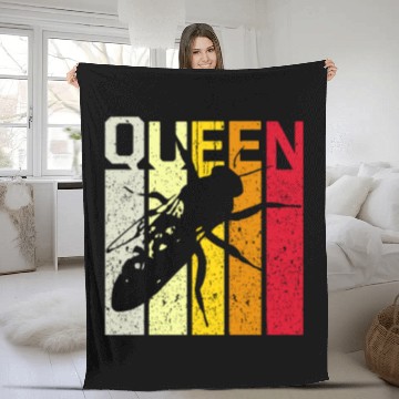 Discover Queen bee beekeeper Bee Queen motif retro Fleece Blankets