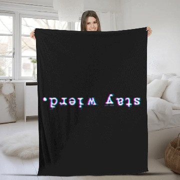 Discover Stay Weird - Upside Down Vaporwave Glitch Art Gift Fleece Blankets