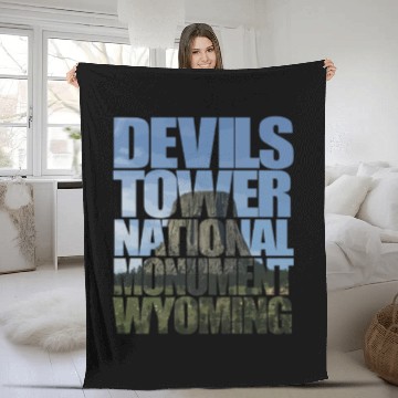 Discover Devils Tower National Monument Wyoming Souvenir Fleece Blankets