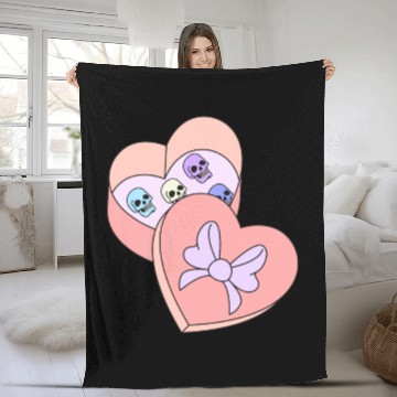 Discover Japanese Pastel Goth Gift Box Heart Skull Menhera Fleece Blankets