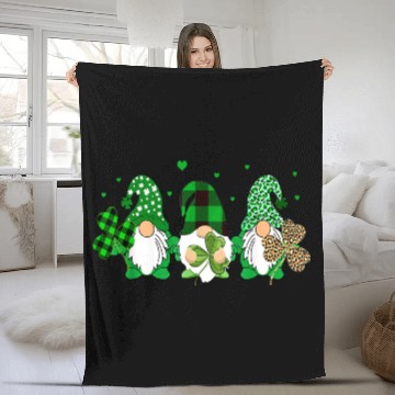 Discover Three Gnomes Holding Shamrock Leopard Plaid Fleece Blankets