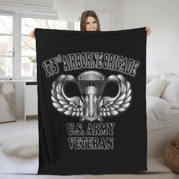 Discover Veteran Gift-173rd Airborne Brigade Veteran Front Fleece Blankets