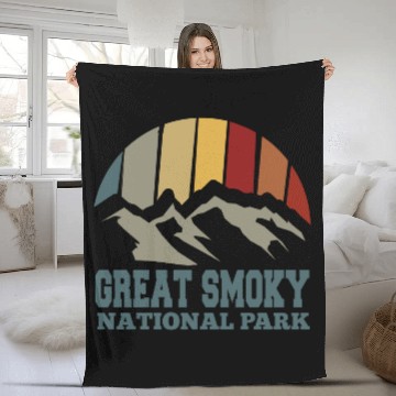 Discover great smoky mountain national park Fleece Blankets