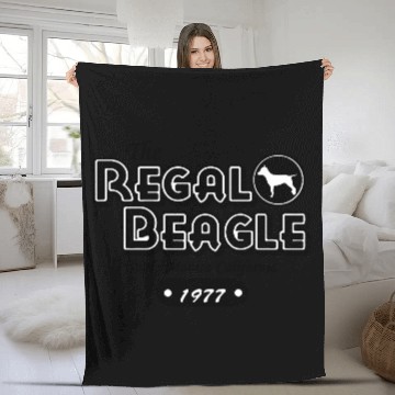Discover The Regal Beagle Three s Company Fleece Blankets