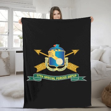 Discover Army 77th Special Forces Group DUI Br Ribbon Fleece Blankets