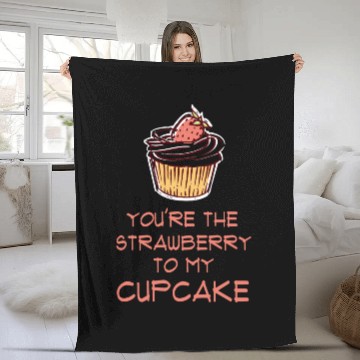 Discover Strawberry Cute Cupcake Fleece Blankets