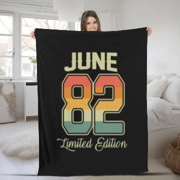 Discover Vintage 40th Birthday June 1982 Sports Gift Fleece Blankets