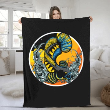 Discover predatory fish Fleece Blankets