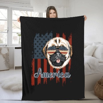 Discover Funny pug american flag, 4th of july gift Fleece Blankets