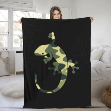 Discover Green camouflage geico Fleece Blankets