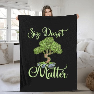Discover Bonsai Funny Quote Size Doesn't Matter Humor Gift Fleece Blankets