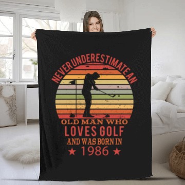 Discover Golfing Golfplayers Vintage 1986 Birthday Fleece Blankets