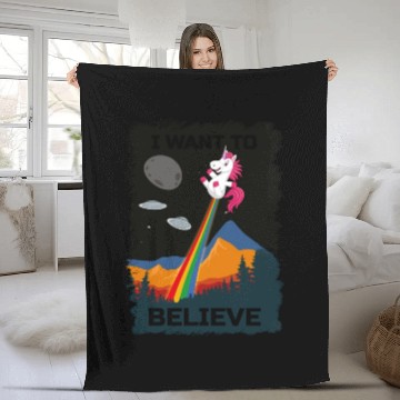 Discover Unicorn "I Want To Believe" UAP Outfit Alien Ufo Fleece Blankets