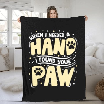 Discover When I Needed a Hand Cat Lover Kitty Cats Mom Dad Fleece Blankets